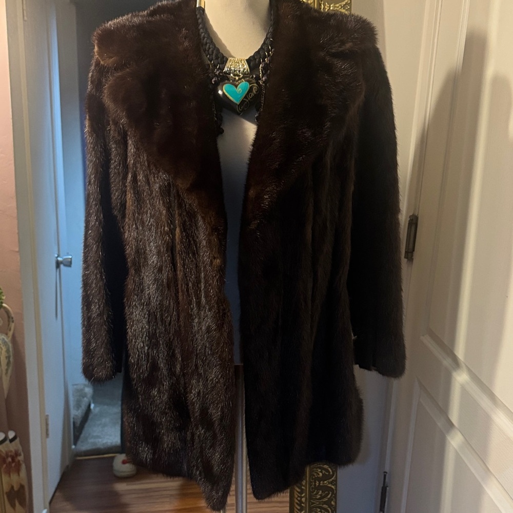 Elegant Brown Fur Coat